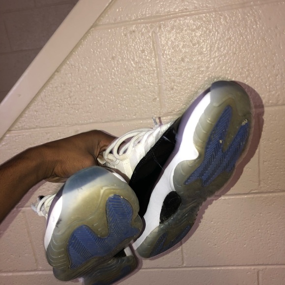 Retro 11 - Picture 3 of 3